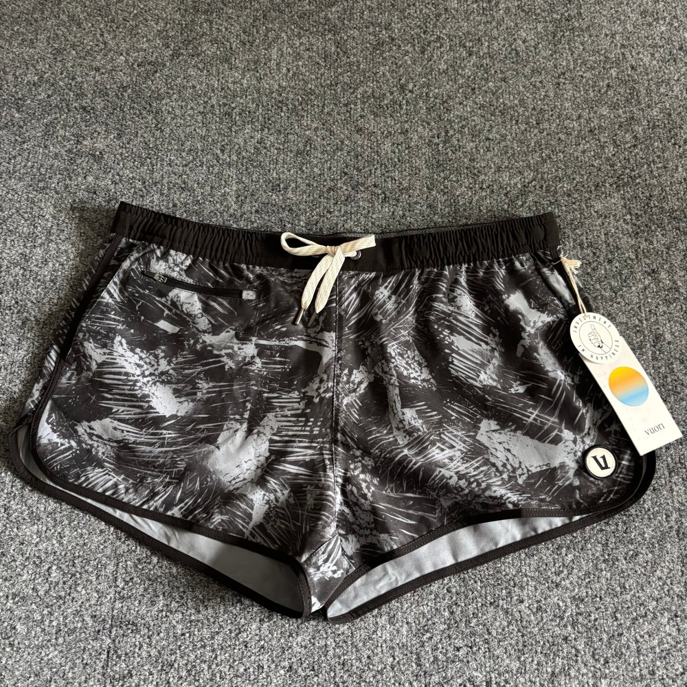 Vuori Tavi Short Black Scribble VW361 Womens Large NWT Activewear Shorts